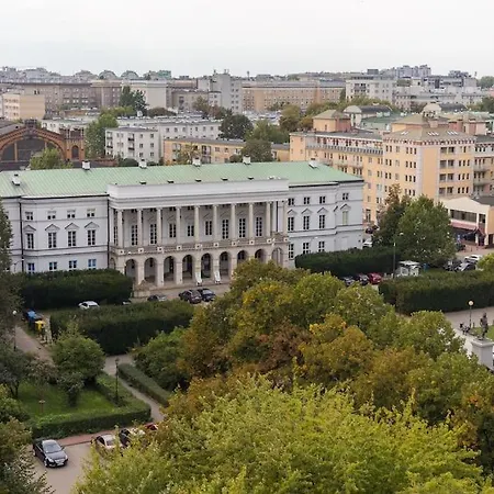 Spacious With Park View Appartement *
