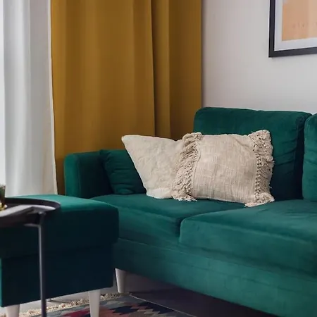 Apartamento Spacious With Park View