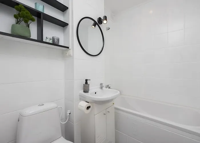 Appartement Spacious With Park View Warschau